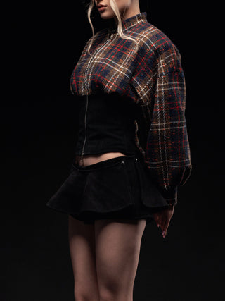 “Micro-Cheating“ Suede Shorts